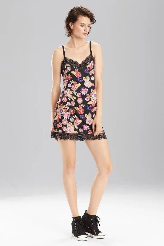 silk - like women lounge dress for a luxurious feelPop Floral Short Chemise